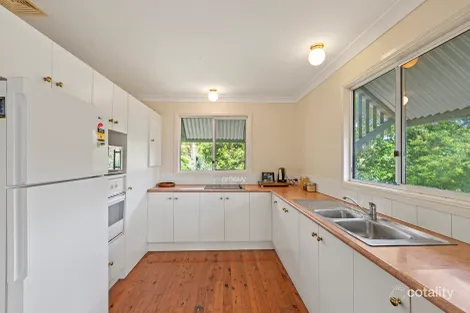 Property photo of 35 Dapsang Drive Tamborine Mountain QLD 4272