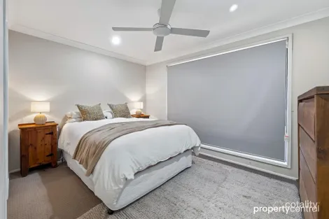 Property photo of 27 Grevillea Drive St Clair NSW 2759