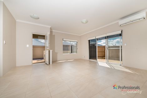 Property photo of 4 Turtle Lane Butler WA 6036