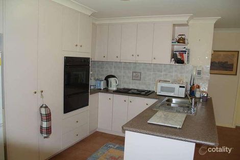 Property photo of 2/9 Lachlan Place Tatton NSW 2650