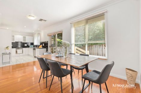 Property photo of 2/5 Bellara Street Doncaster VIC 3108