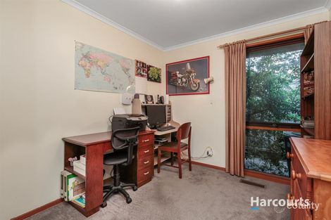 Property photo of 252 Windermere Drive Ferntree Gully VIC 3156