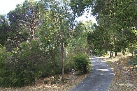 7 Marri Cres, Lesmurdie, WA 6076