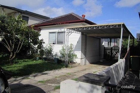 7 Skyline St, Greenacre, NSW 2190