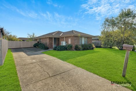 Property photo of 5 Dunbarton Drive Pakenham VIC 3810