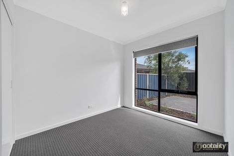 5/32a Wynarka Dr, Hoppers Crossing, VIC 3029