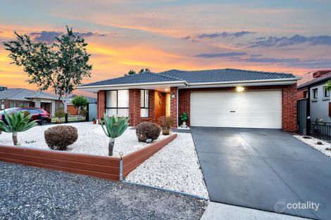 Property photo of 8 Kerlin Crescent Tarneit VIC 3029