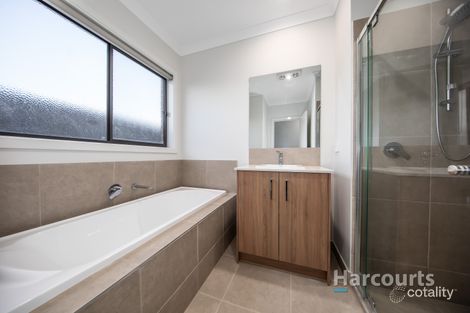Property photo of 90 Eaglemont Drive Strathtulloh VIC 3338