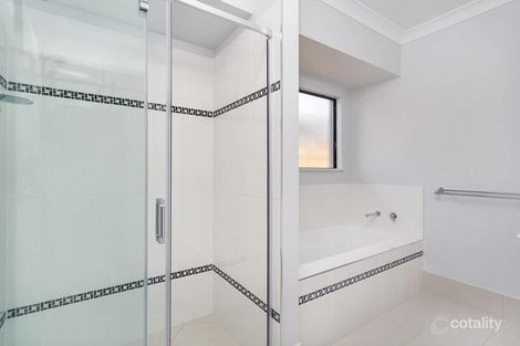 Property photo of 21 Castleton Entrance Smithfield QLD 4878
