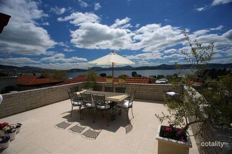 Property photo of 6 Chessington Court Sandy Bay TAS 7005