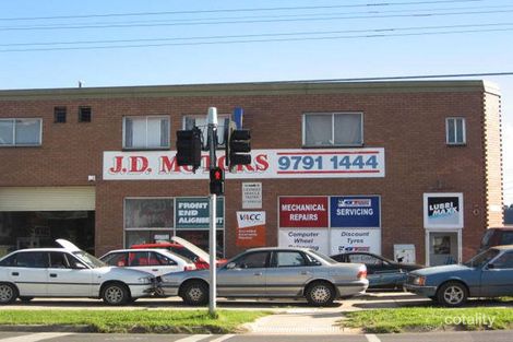 8 Gladstone Rd, Dandenong, VIC 3175