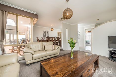 Property photo of 4 Sunbird Place Ocean Reef WA 6027