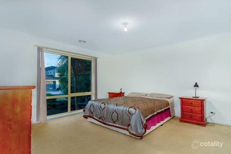 Property photo of 28 Rowland Drive Point Cook VIC 3030