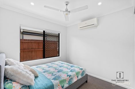 Property photo of 6 Singleton Close Smithfield QLD 4878