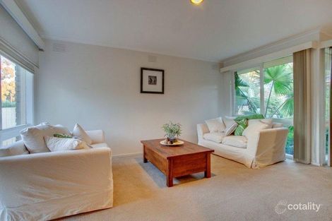Property photo of 13 Newstead Way Wantirna South VIC 3152