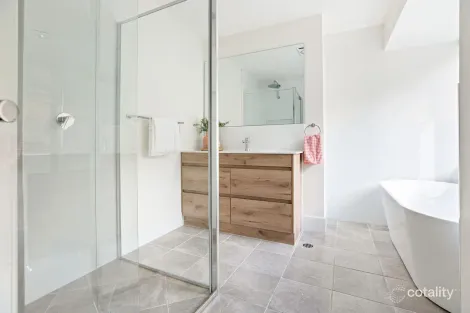 Property photo of 7 Oldbury Place Forest Lake QLD 4078