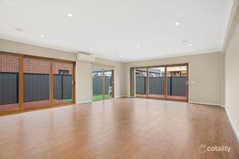 Property photo of 26 Sedgefield Avenue Truganina VIC 3029