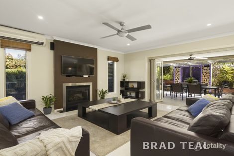 Property photo of 17 Pindara Place Gisborne VIC 3437
