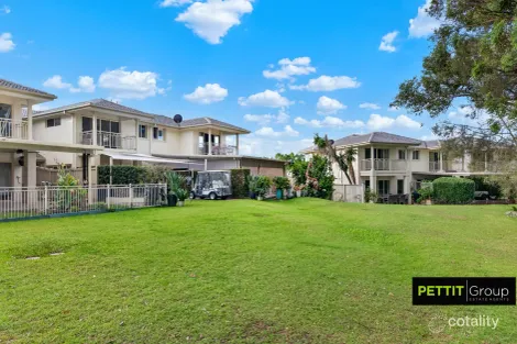 8132 Magnolia Dr W, Hope Island, QLD 4212