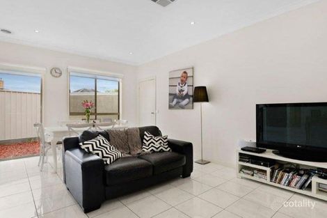 Property photo of 2/34 Lyons Street Maidstone VIC 3012