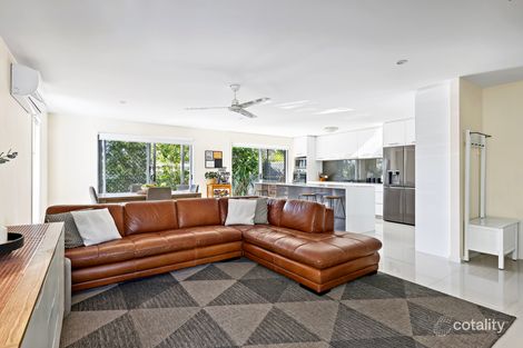 Property photo of 2/3 Hancox Place Robina QLD 4226