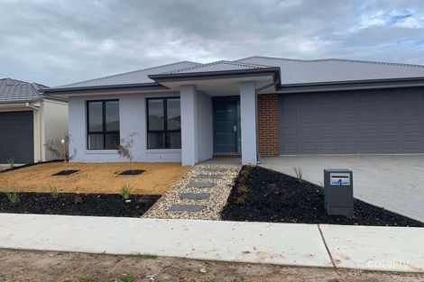 Property photo of 4 Coolbinia Avenue Werribee VIC 3030