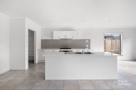 Property photo of 46 Astoria Drive Point Cook VIC 3030