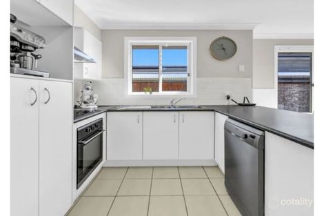 Property photo of 2 Kingfisher Place Coomera QLD 4209