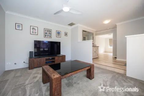 Property photo of 14 Dawnview Rise Ellenbrook WA 6069
