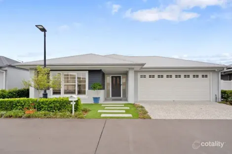 Property photo of 194 Bishop Road Beachmere QLD 4510