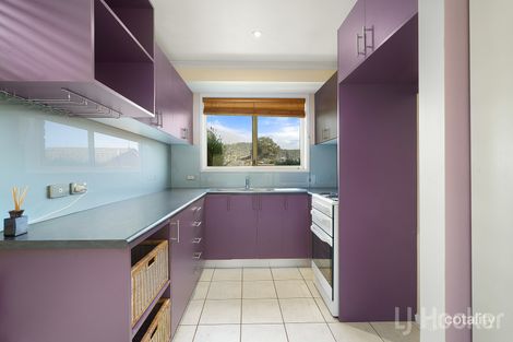 Property photo of 3/3 Parr Place Karabar NSW 2620