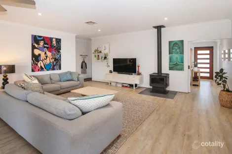 Property photo of 27 Cherry Hills Circle Dunsborough WA 6281