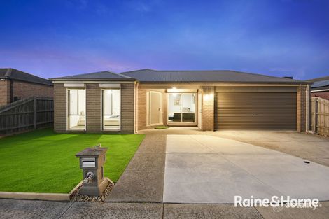 Property photo of 14 Kirwan Drive Cranbourne East VIC 3977