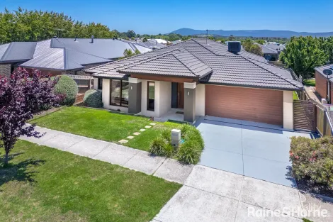Property photo of 12 Hurst Street Gisborne VIC 3437