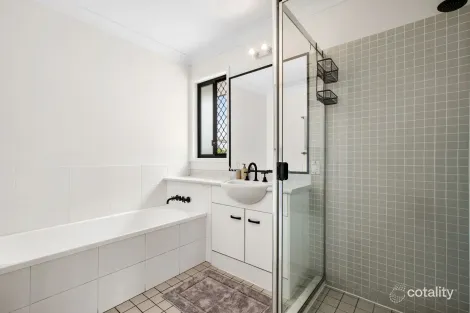 Property photo of 27 Windermere Way Sippy Downs QLD 4556