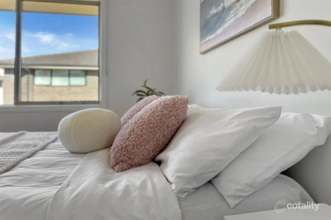 Property photo of 5 Eastbury Street Keysborough VIC 3173
