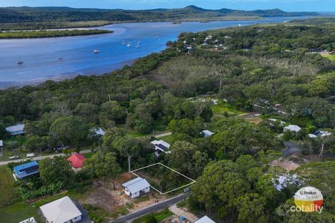 17 Seaview St, Russell Island, QLD 4184