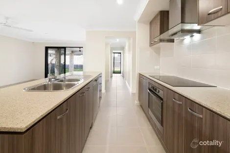 Property photo of 21 Belconnen Drive Pimpama QLD 4209