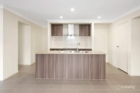 Property photo of 21 Belconnen Drive Pimpama QLD 4209