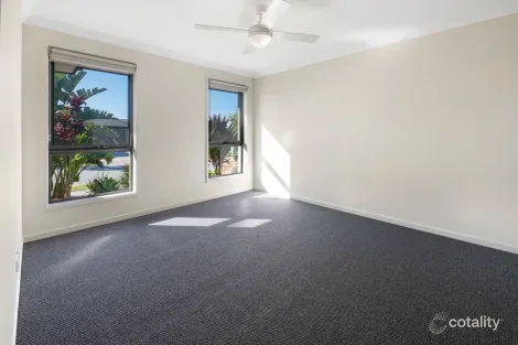 Property photo of 21 Belconnen Drive Pimpama QLD 4209