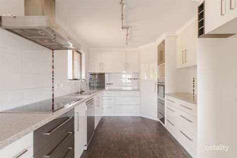 18 Jonathan St, Rockville, QLD 4350