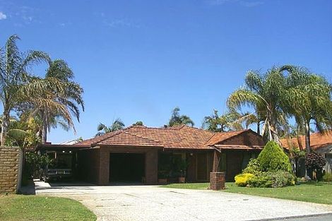 Property photo of 14 Earnshaw Loop Leeming WA 6149