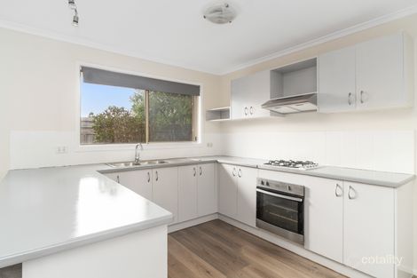 Property photo of 33 Cane Mews Seaford VIC 3198