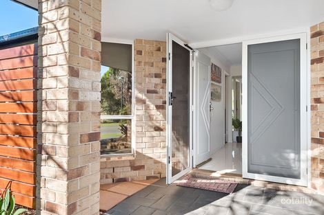 Property photo of 11 Sweetbrush Place Mountain Creek QLD 4557