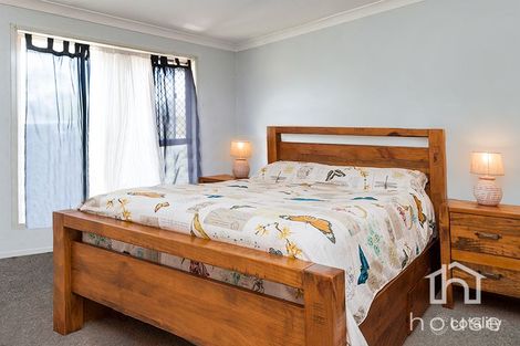 Property photo of 17 Evergreen Place Redbank Plains QLD 4301