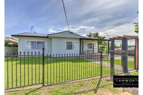 2 Willow St, South Tamworth, NSW 2340