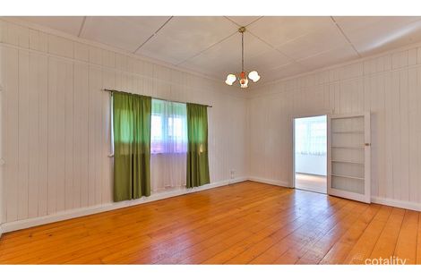 403 Tor St, Newtown, QLD 4350