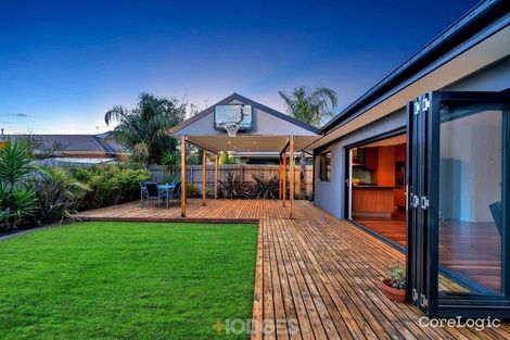 Property photo of 13 Reys Close Mordialloc VIC 3195