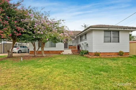 3 Frazer Ave, Lurnea, NSW 2170