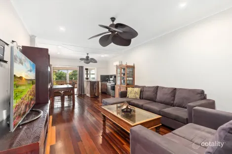 Property photo of 535 Esplanade Urangan QLD 4655